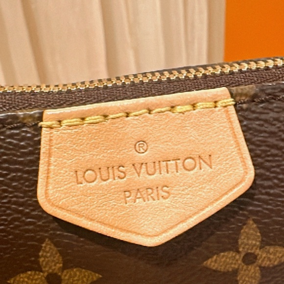 💯% Authentic Louis Vuitton Pochette✨ - Picture 10 of 16